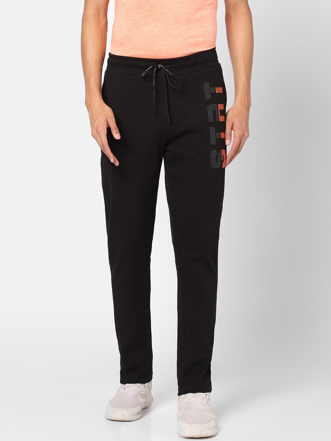 

Street Armor by Pantaloons Men Black Solid Track Pants