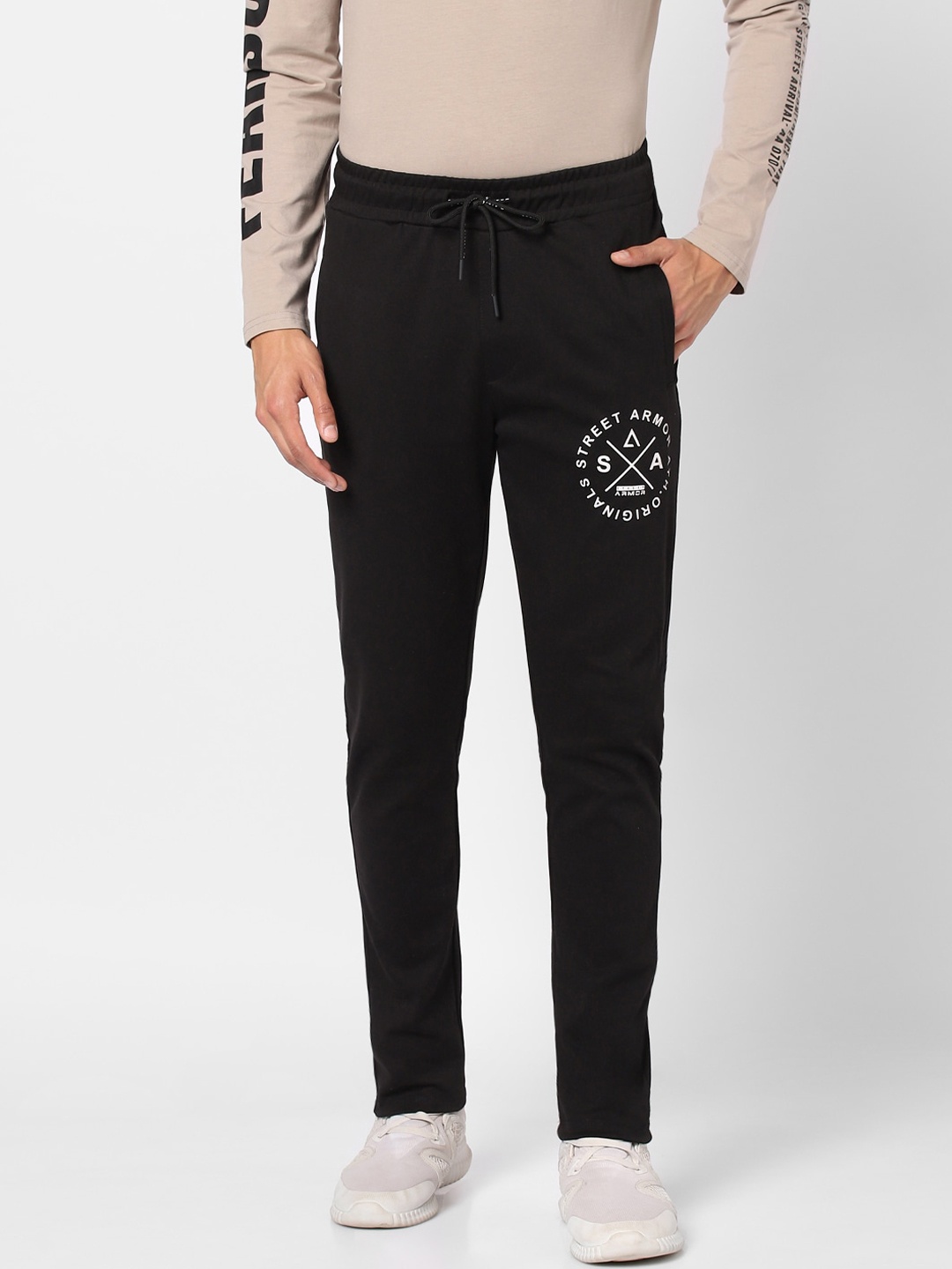 

Street Armor by Pantaloons Men Black Regular Fit Track Pants