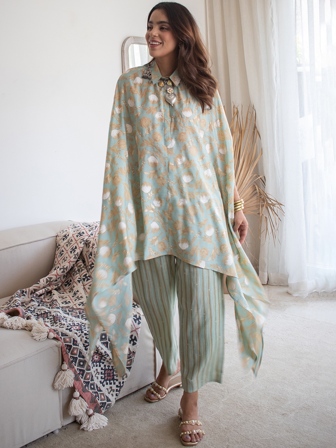 

Libas Women Green & Beige Floral Printed Kaftan Kurta Set