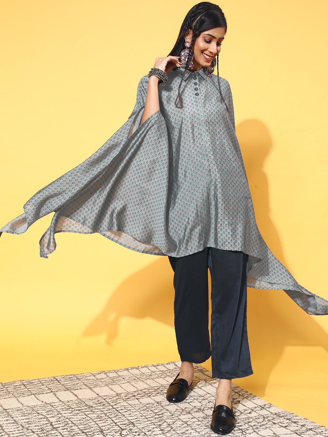 

Libas Floral Motifs Silk Blend All in the Details Kurta Set, Grey