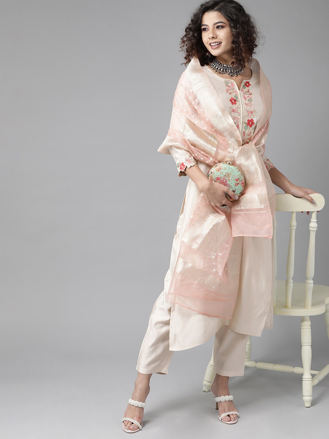 

Indo Era Pink & Silver-Toned Ethnic Motifs Woven Design Art Silk Dupatta