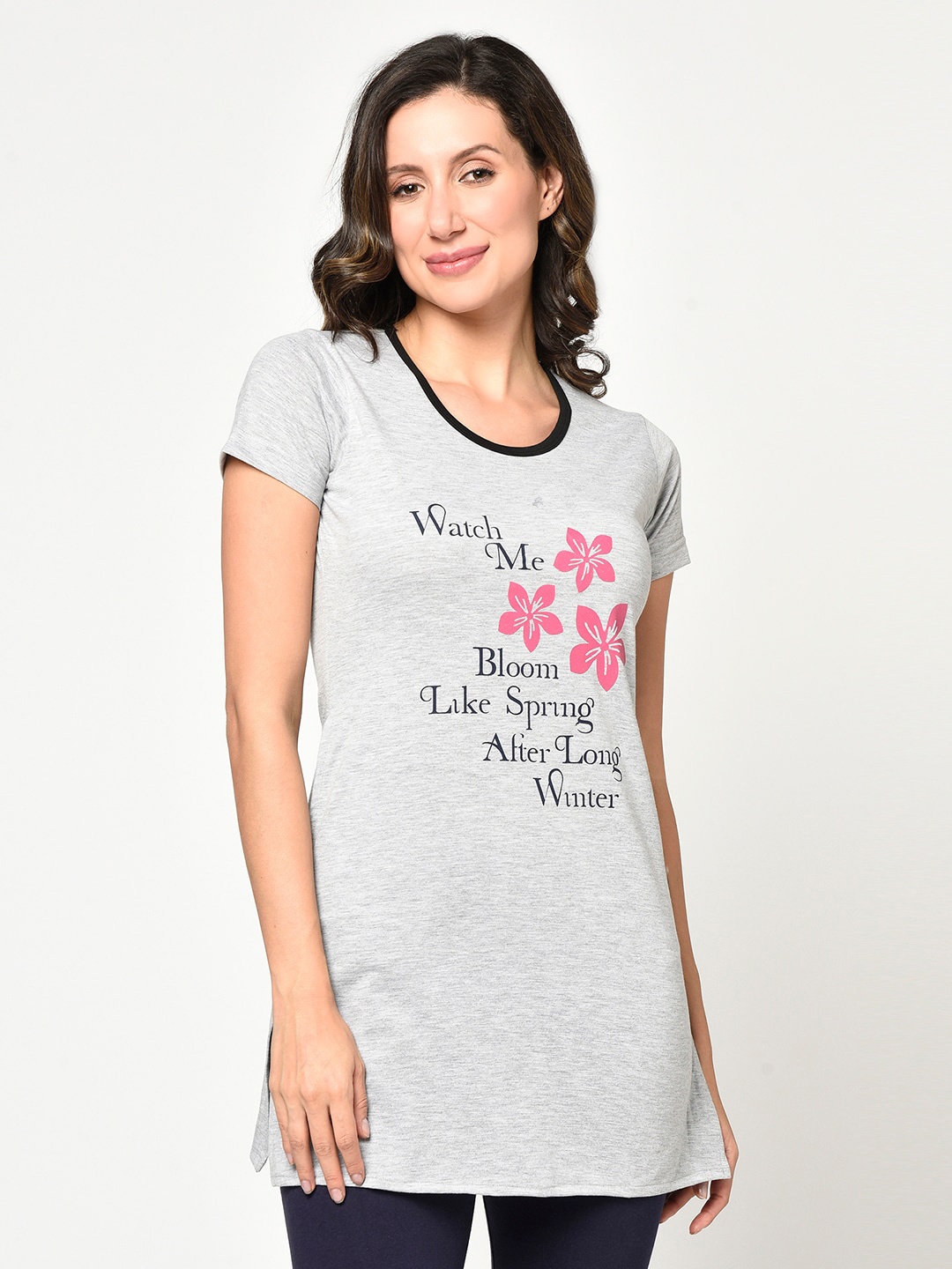 

CUSHYBEE Women Grey Printed Cotton Longline T-shirt
