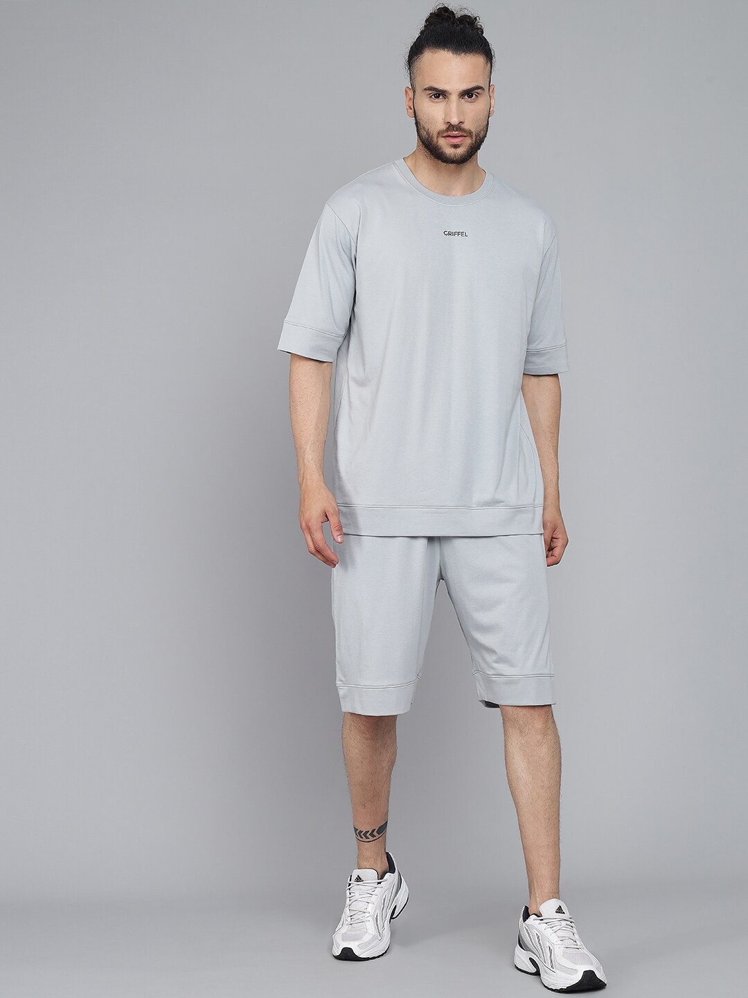 

GRIFFEL Men Grey Basic Solid Oversized Loose fit T-shirt and Shorts Set