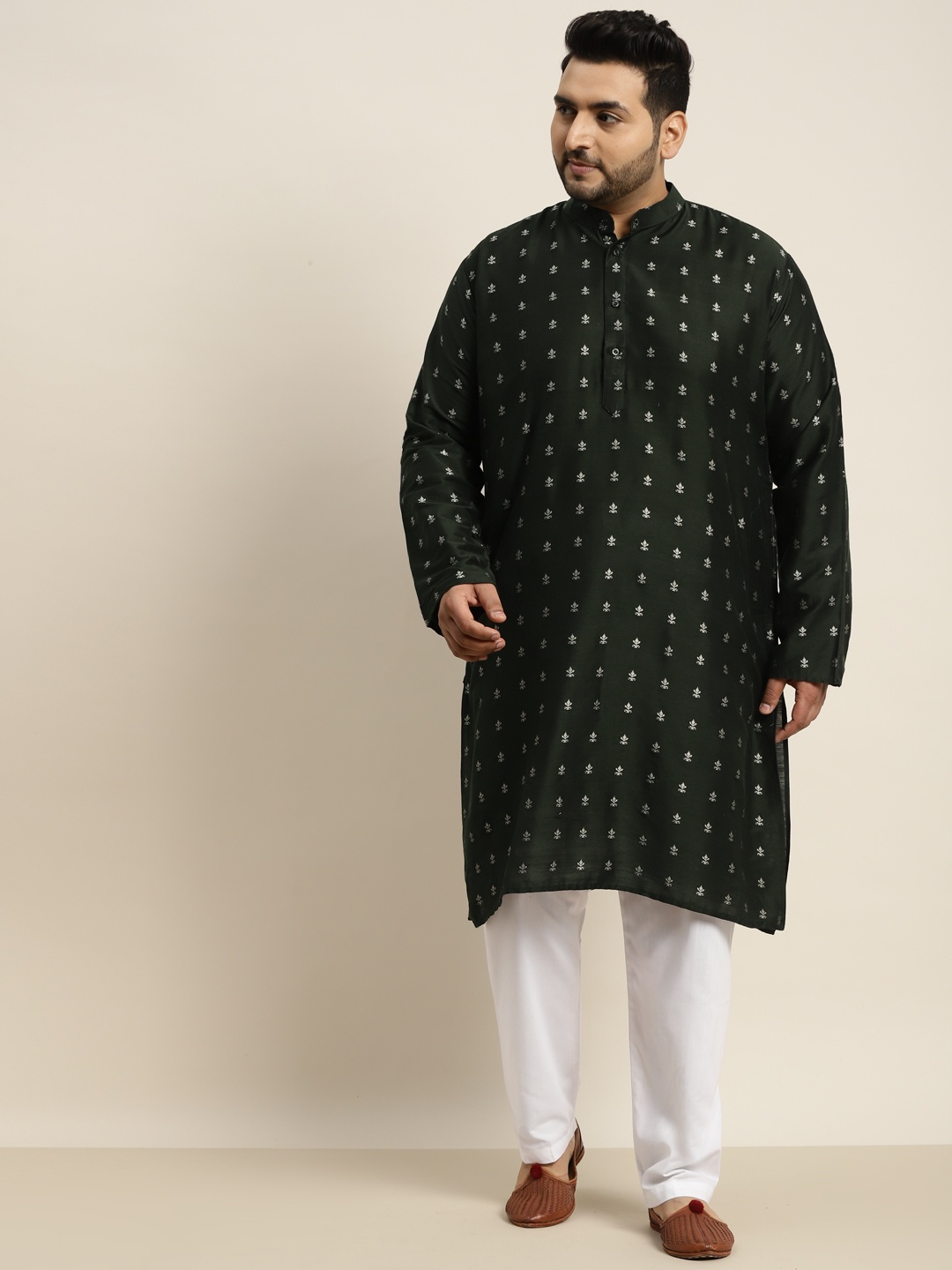 

SOJANYA PLUS Men Green Self Design Kurta with Pyjamas