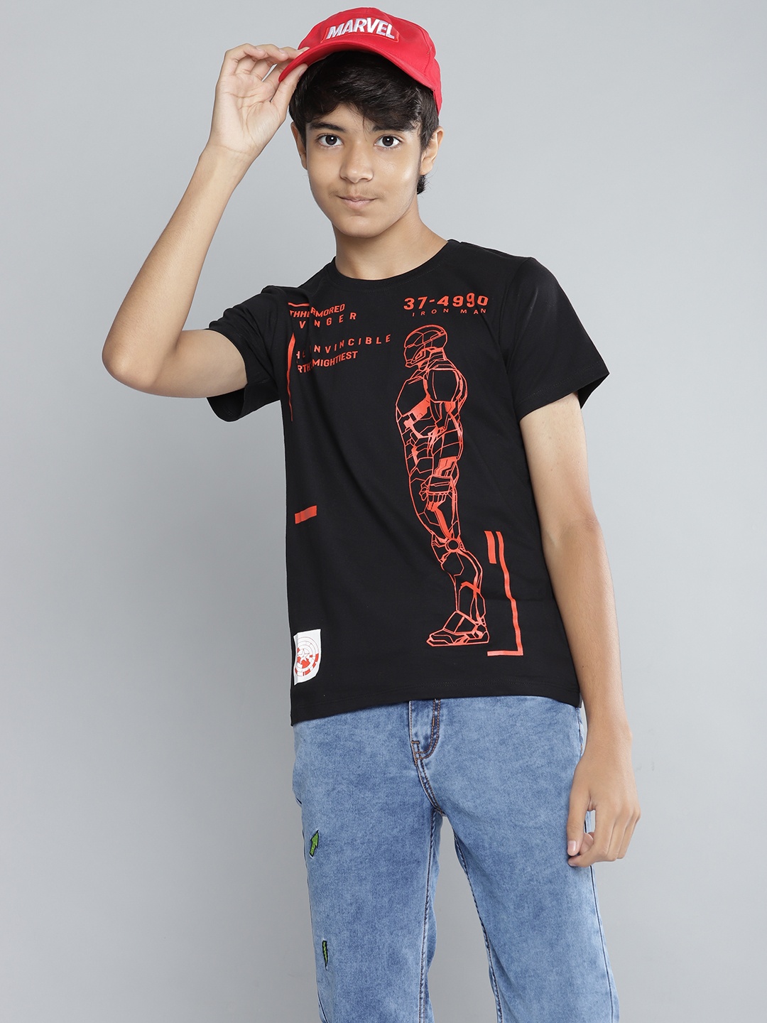 

YK Marvel Boys Black & Red Pure Cotton Marvel Iron Man Print T-shirt