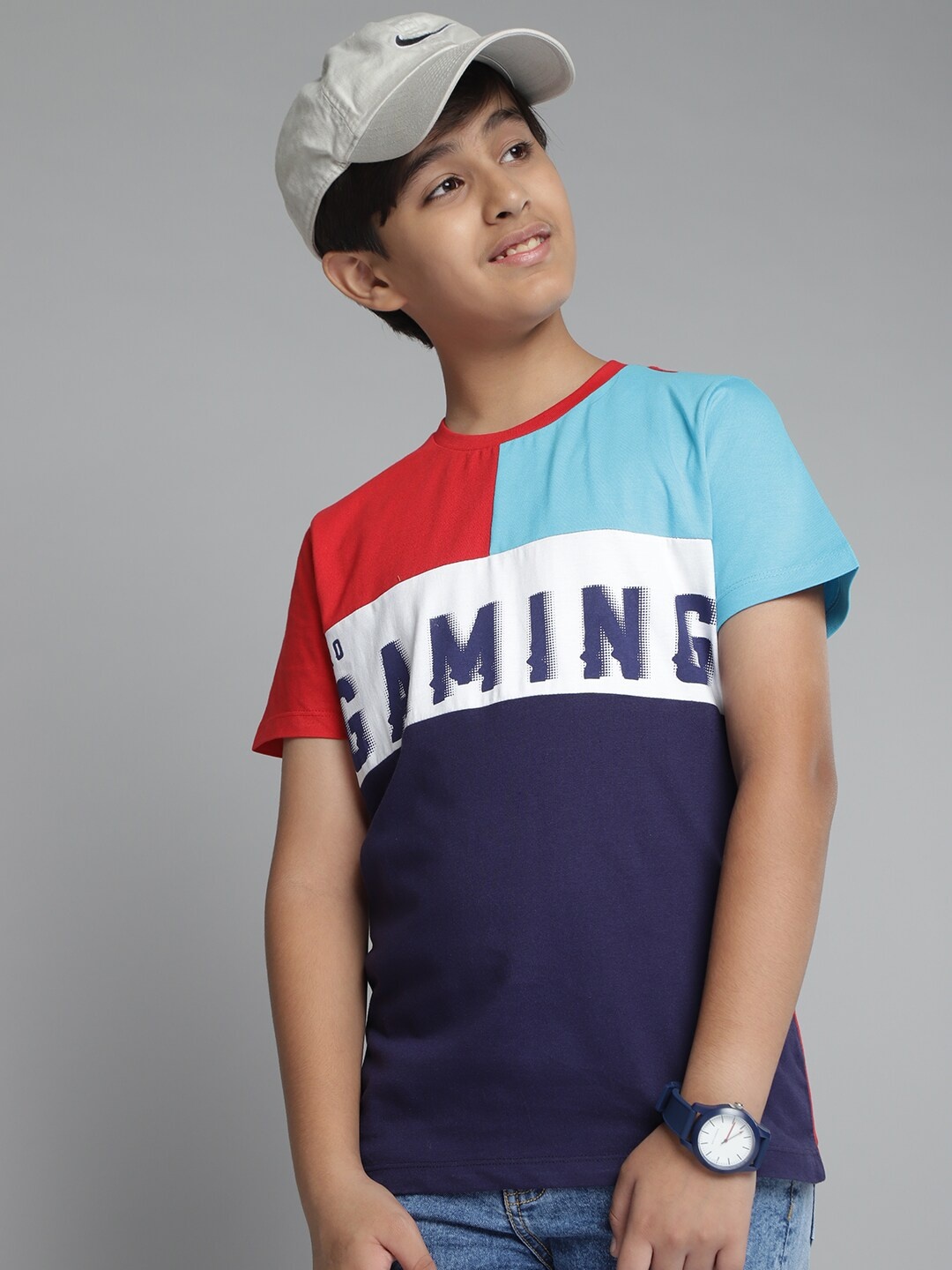 

YK Boys Blue & White Colourblocked Cotton T-shirt