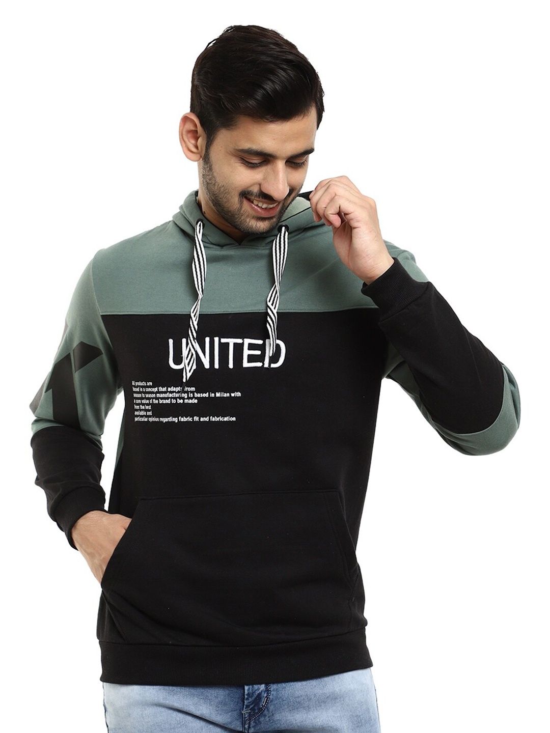 

V-Mart Men Black Printed Hooded Sweatshirt