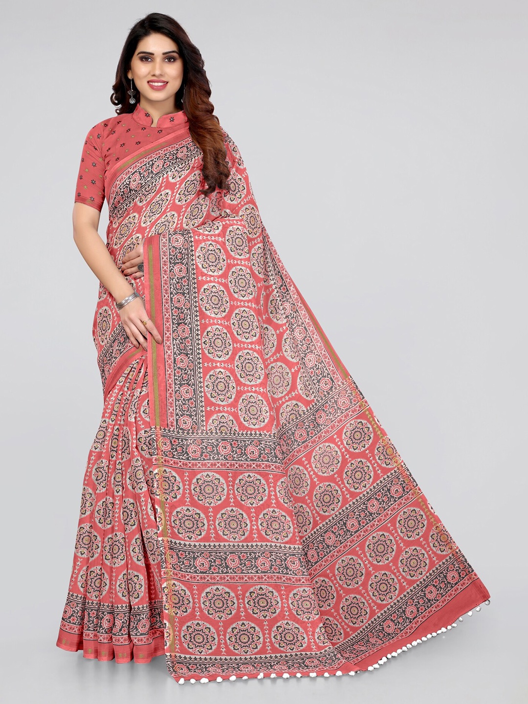 

MIRCHI FASHION Coral & White Zari Block Print Saree
