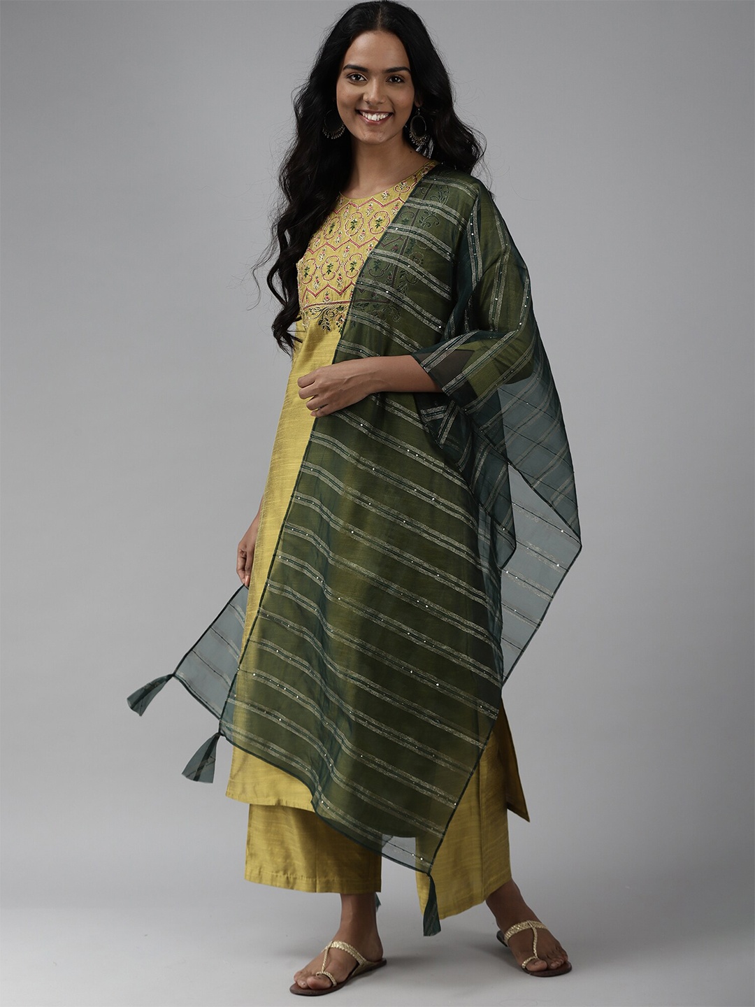 

Indo Era Green & Gold-Toned Striped Organza Dupatta with Zari