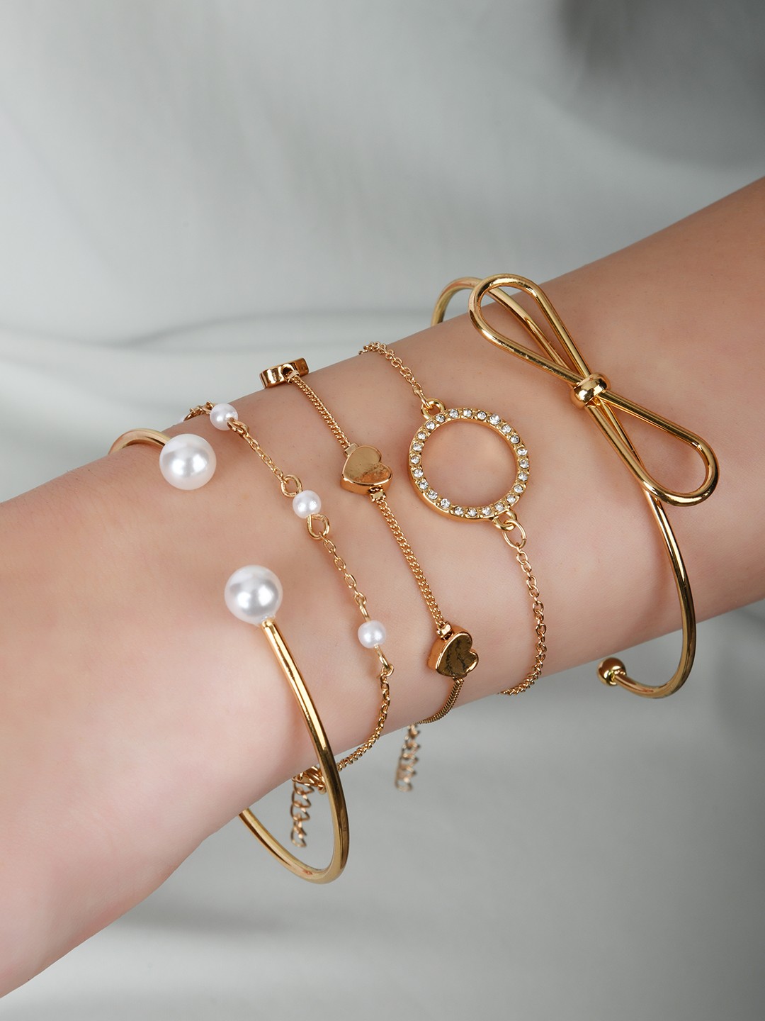 

Lilly & sparkle Women 5 Gold-Plated Bracelet Set