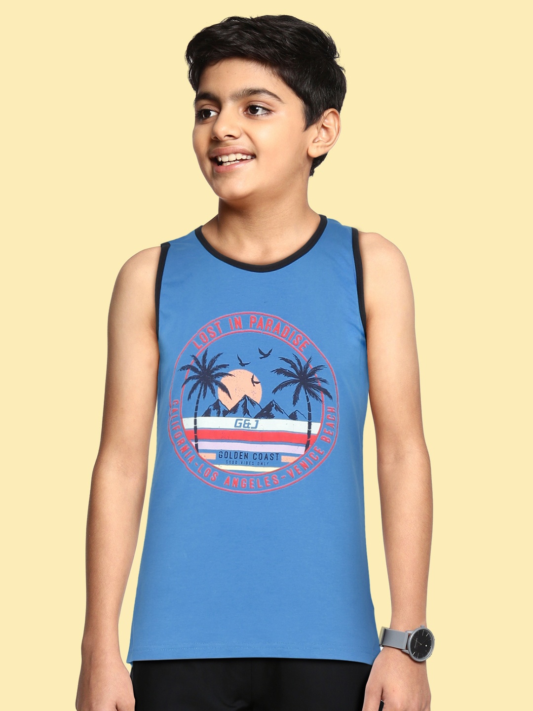 

Gini and Jony Boys Blue & Red Printed T-shirt