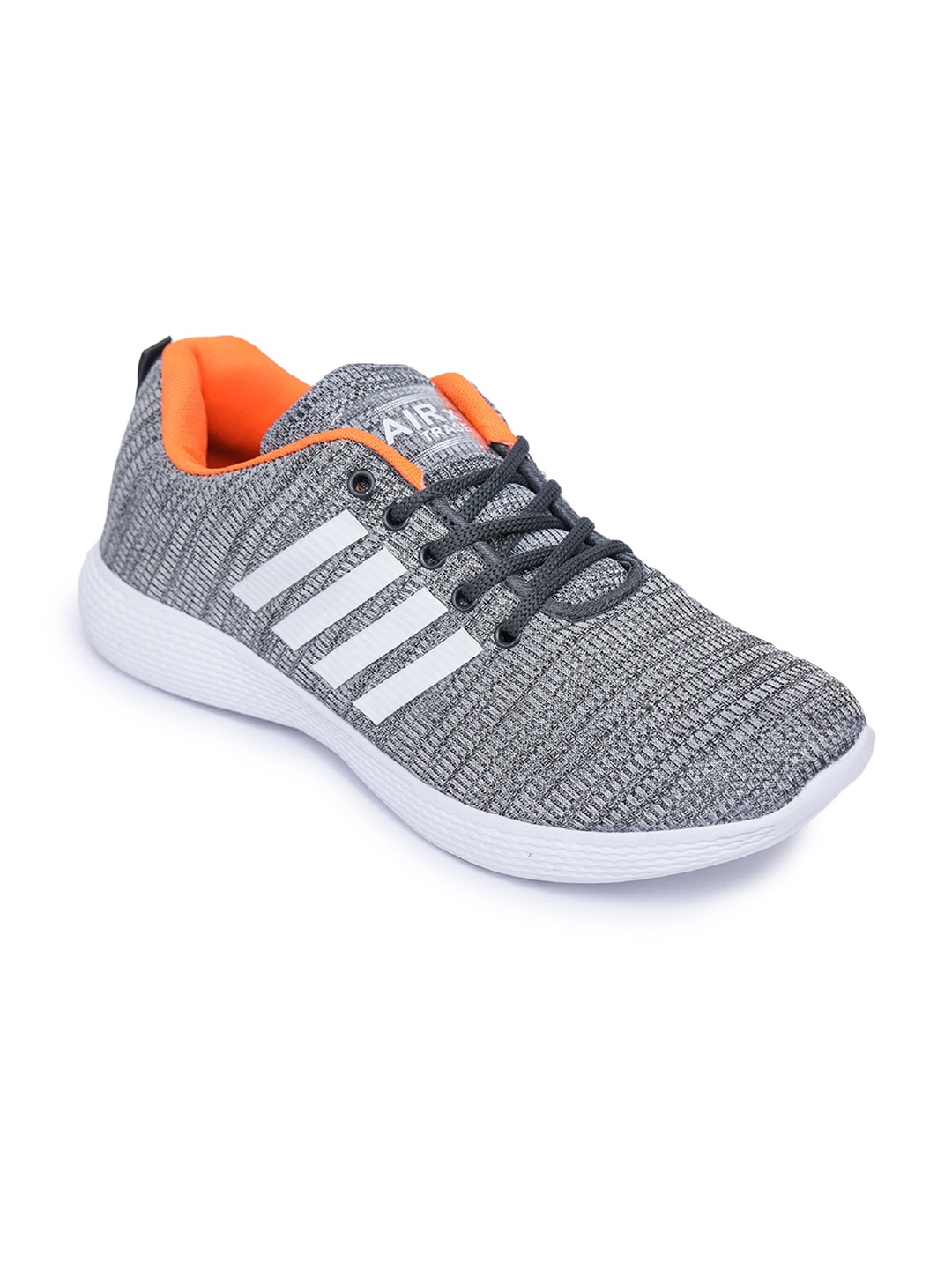 

TRASE Men Grey Running Shoes