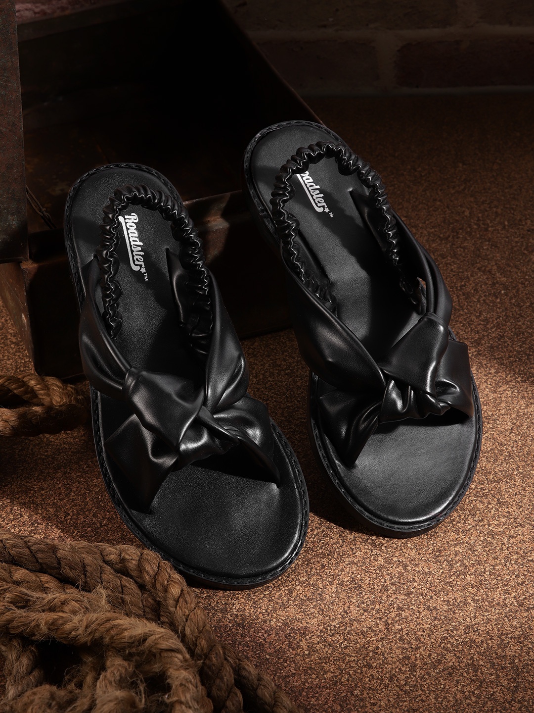 

Roadster Women Black Solid Open Toe Flats with Knot Detail