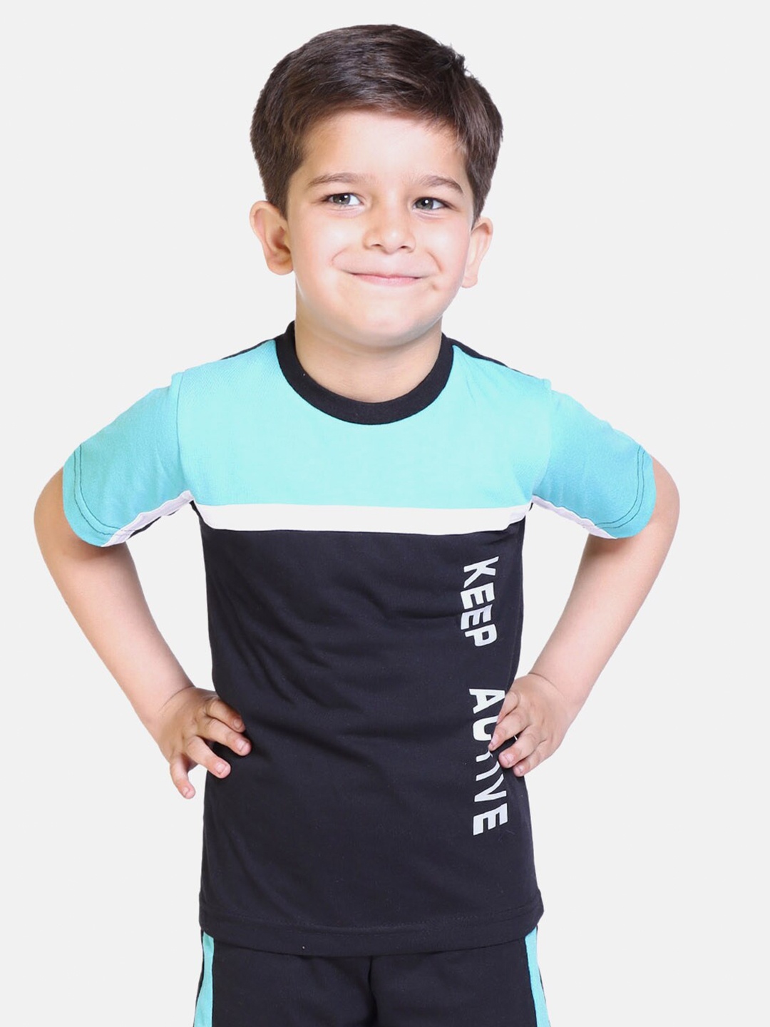 

KEPA Boys Black & Blue Colourblocked Casual T-shirt