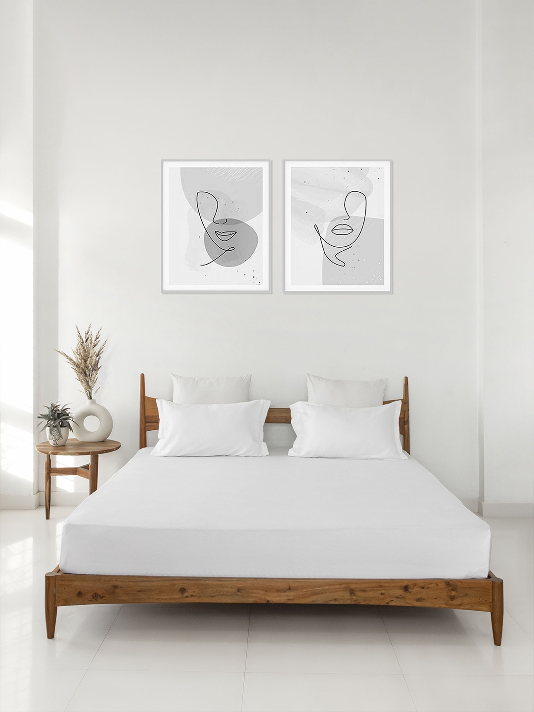 

Clasiko White 220 TC Cotton King Bedsheet with 2 Pillow Covers