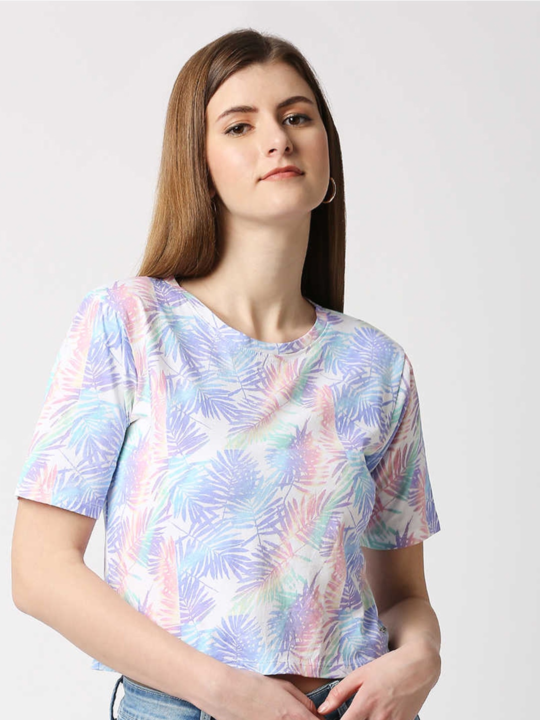 

Pepe Jeans Women Blue Tropical Printed Crop T-shirt