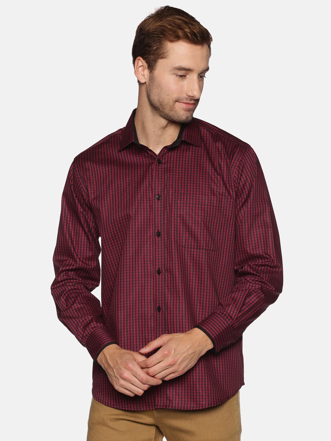 

DON VINO Men Maroon Relaxed Checked Cotton Casual Shirt