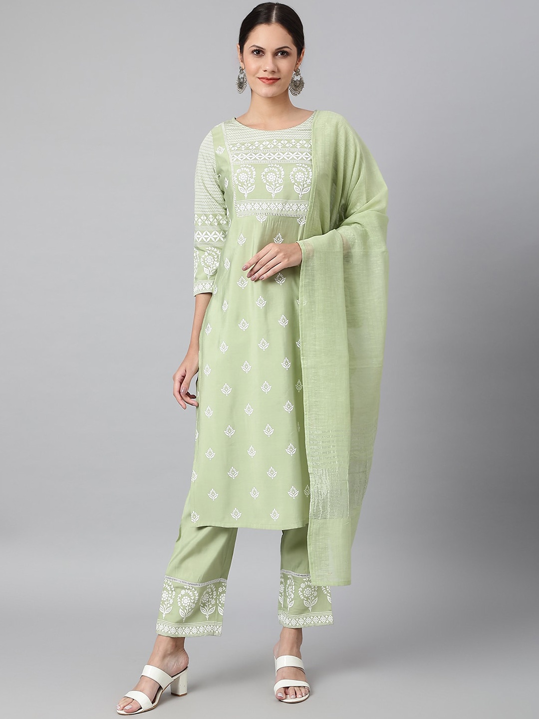 

Os Women Green Ethnic Motifs Printed Pleated Kurta with Palazzos & With Dupatta