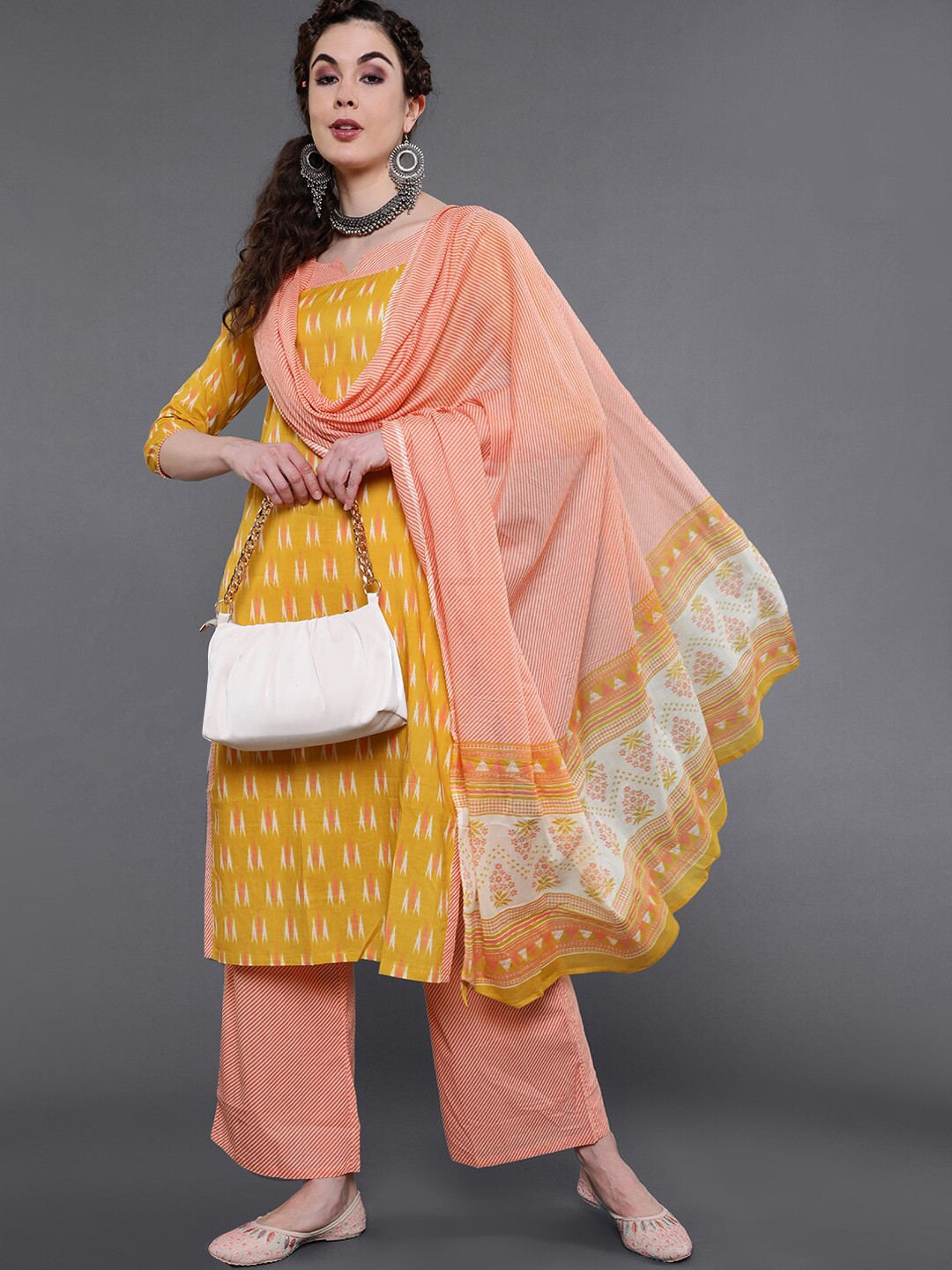 

saubhagya Women Yellow Printed Pure Cotton Kurti with Palazzos & With Dupatta