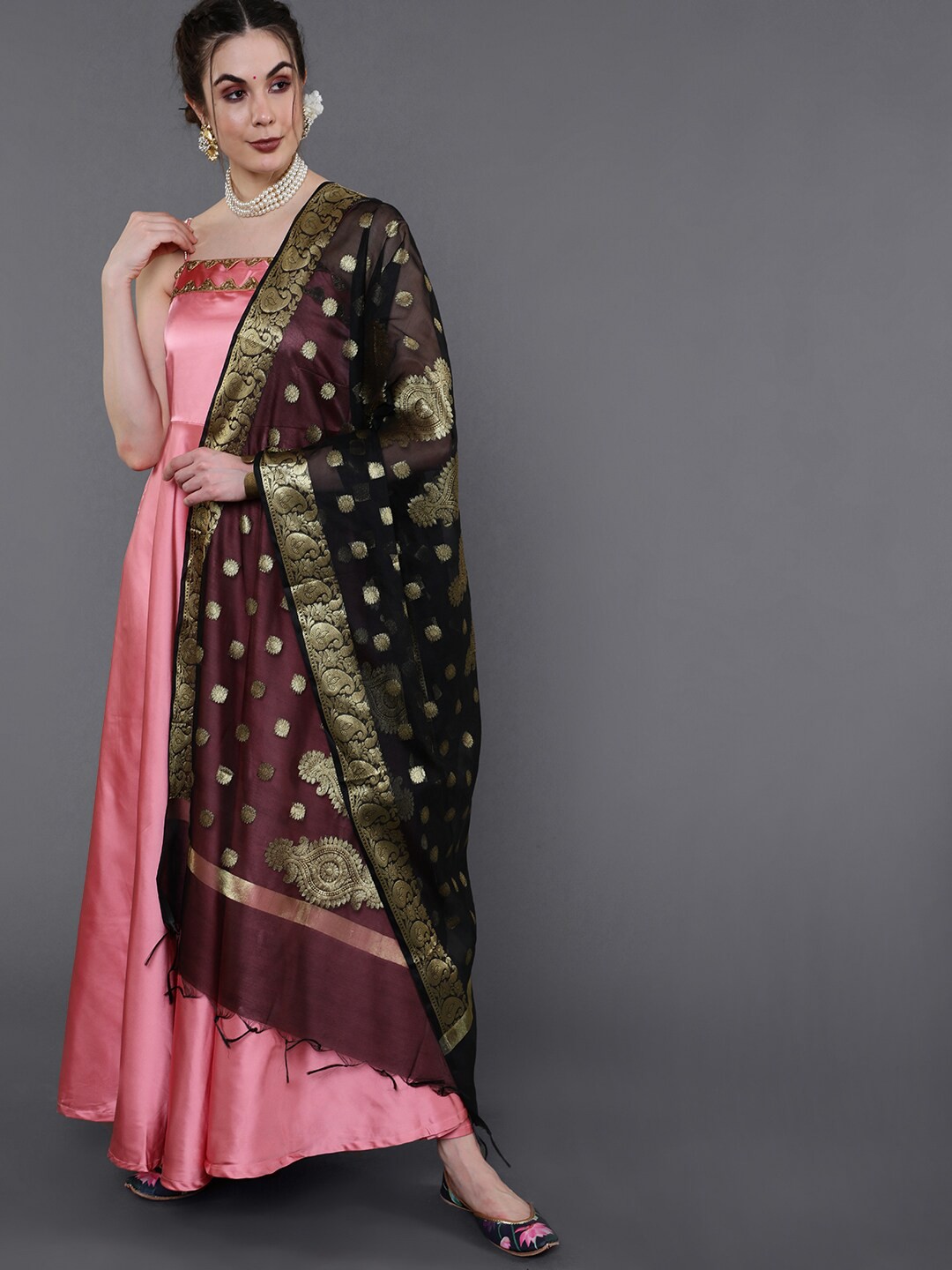 

saubhagya Black & Gold-Toned Ethnic Motifs Woven Design Dupatta with Zari