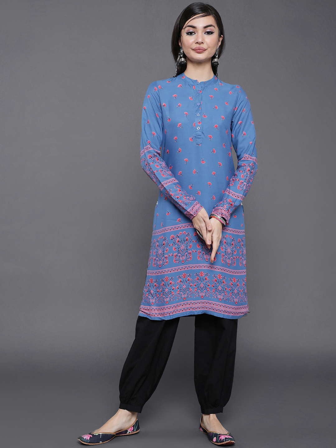

saubhagya Women Blue Floral Printed Kurta