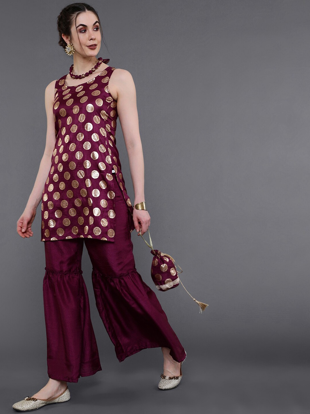

saubhagya Women Purple Floral Embroidered Panelled Kurti with Dhoti Pants & With Dupatta