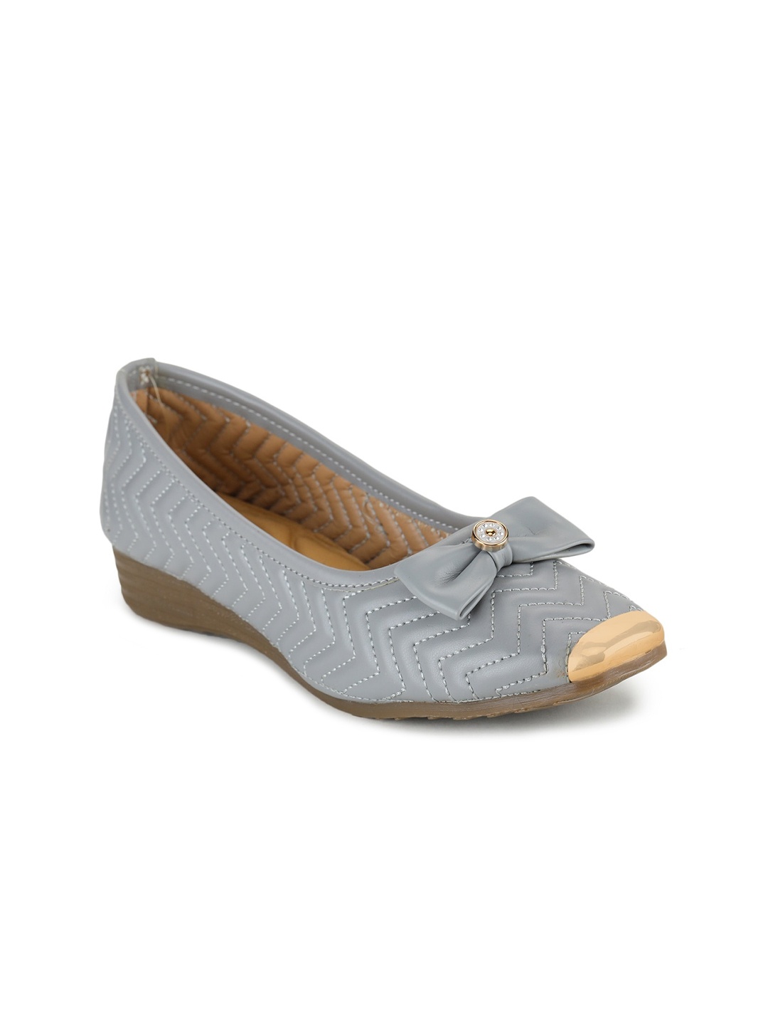 

TRASE Women Grey Textured Ballerinas with Bows