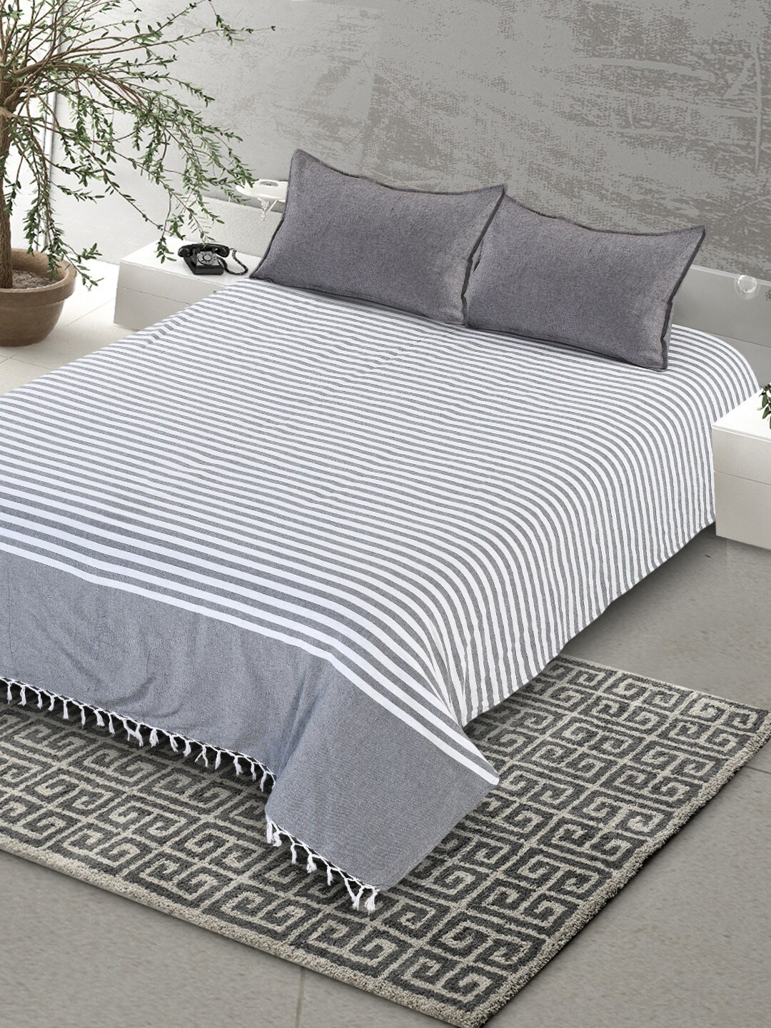 

Saral Home Grey & White Striped 160 TC King Bedsheet with 2 Pillow Covers