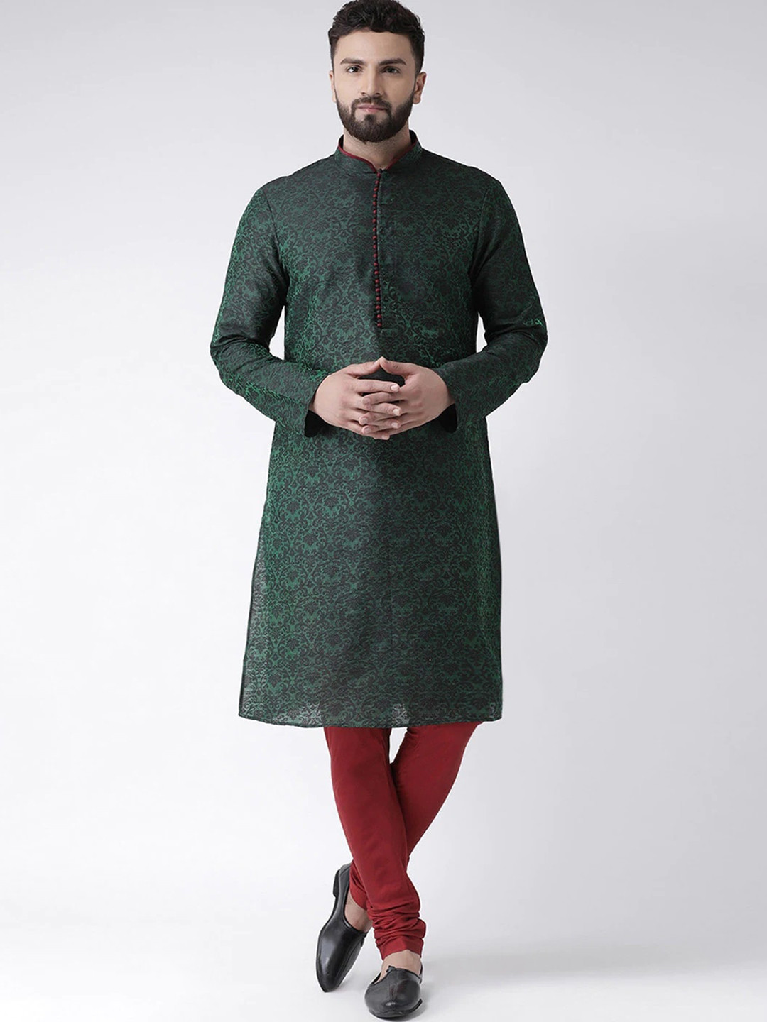 

Chitwan Mohan Men Green & Red Printed Dupion Silk Kurta with Churidar
