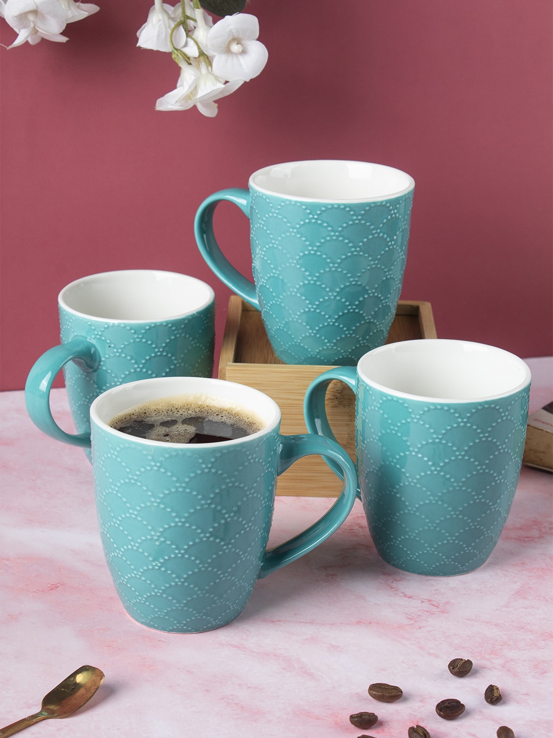 

MARKET99 Set Of 4 Blue Printed Ceramic Mugs