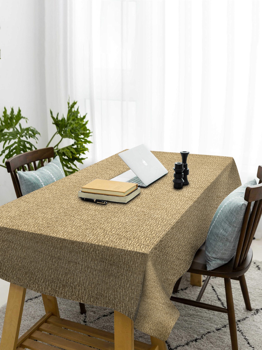 

KLOTTHE Brown Solid Cotton 6-Seater Table Covers