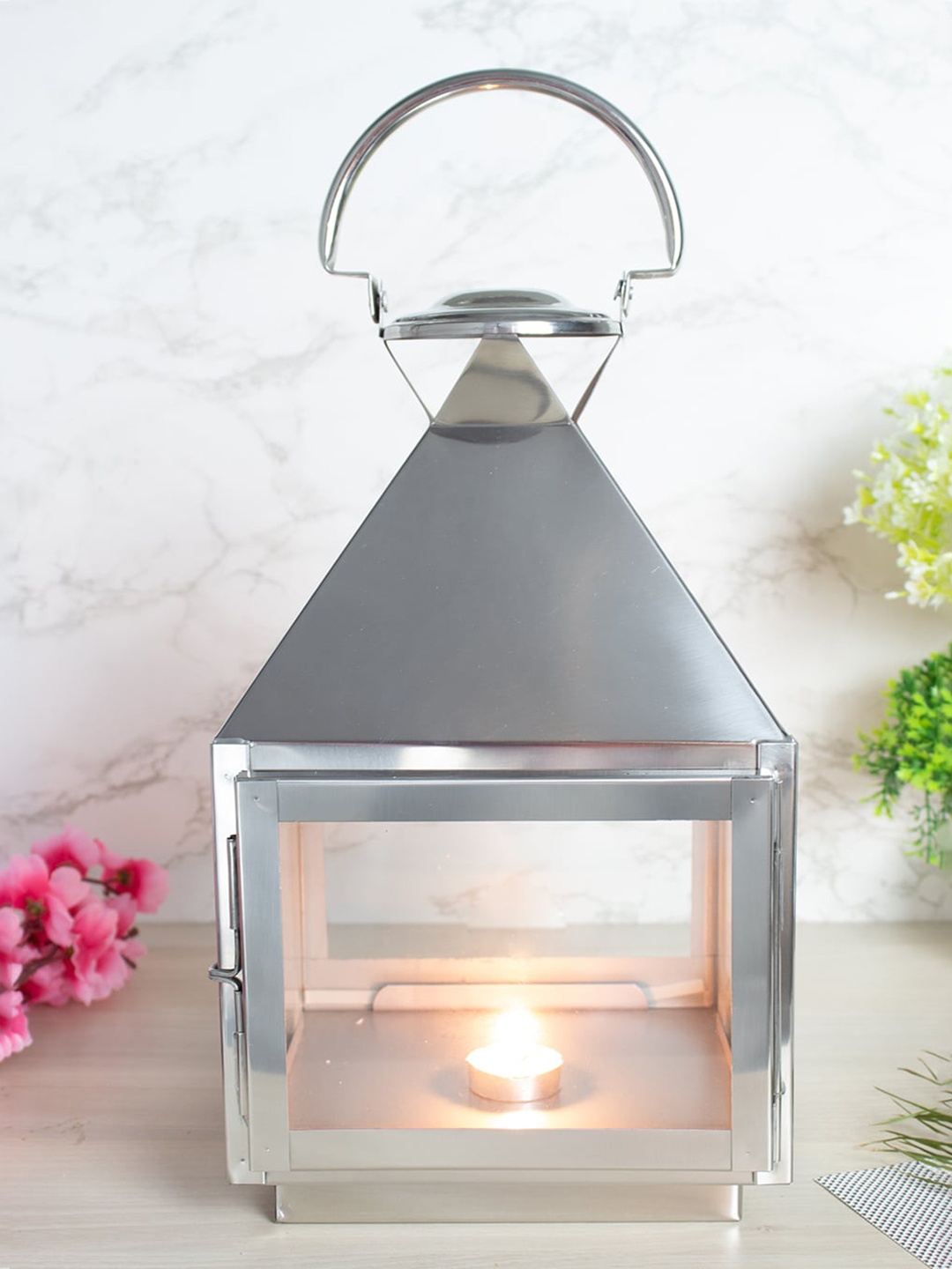 

MARKET99 Silver-Toned Solid T-Lite Candle Holders