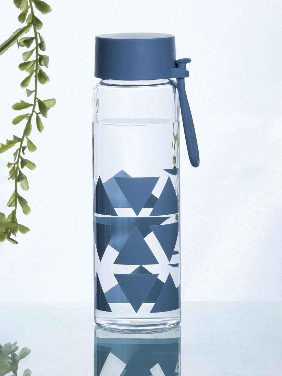 

MARKET99 Blue Printed Glass Water Bottle
