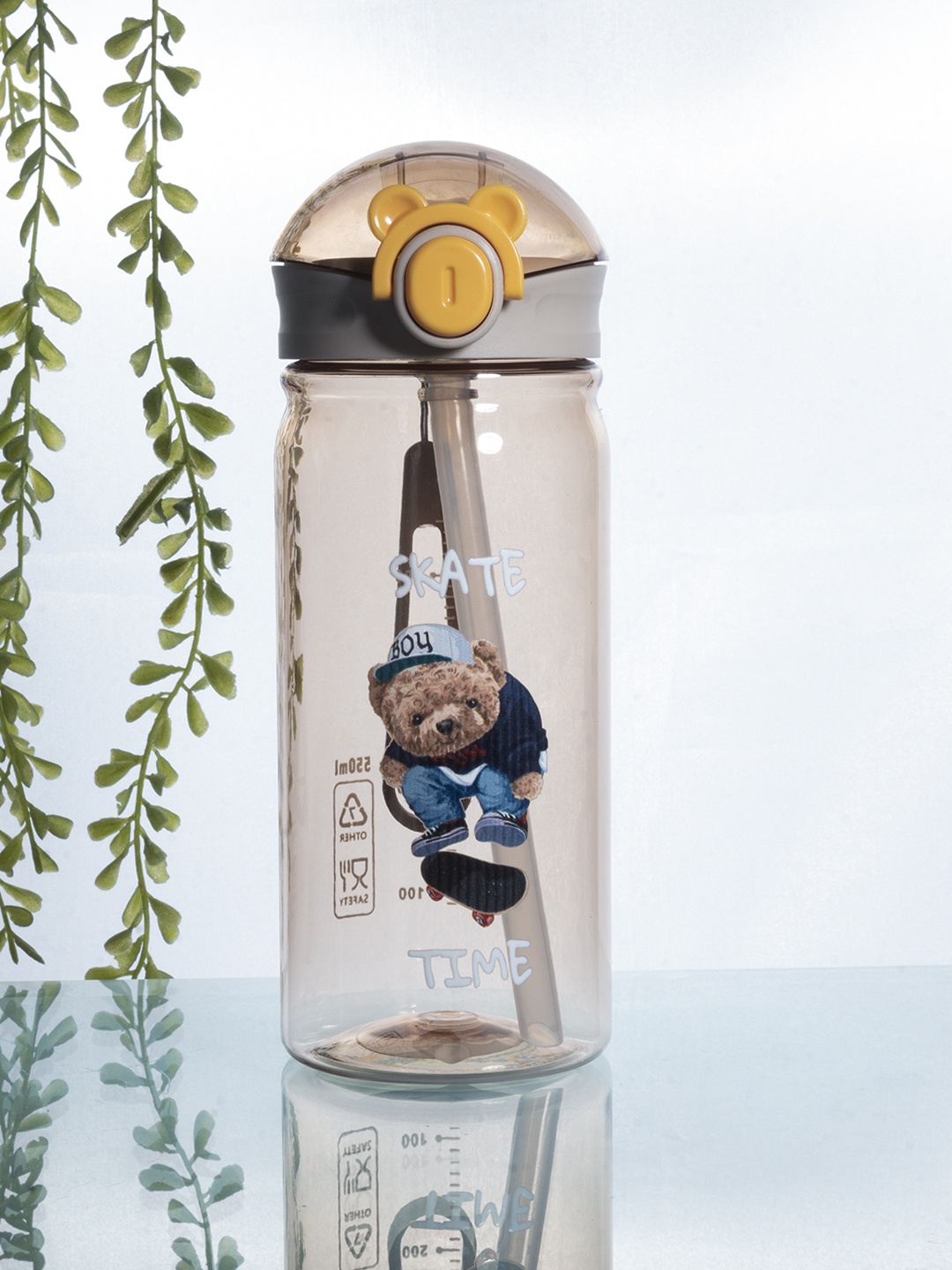 

MARKET99 Brown Printed Water Bottle 550 Ml