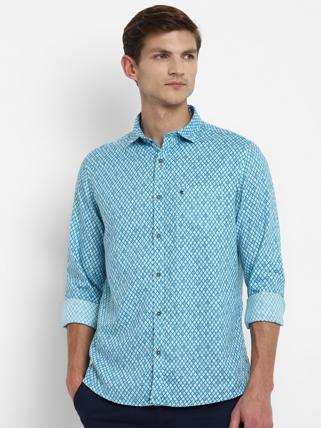 

Turtle Men Blue Slim Fit Printed Cotton Casual Shirt