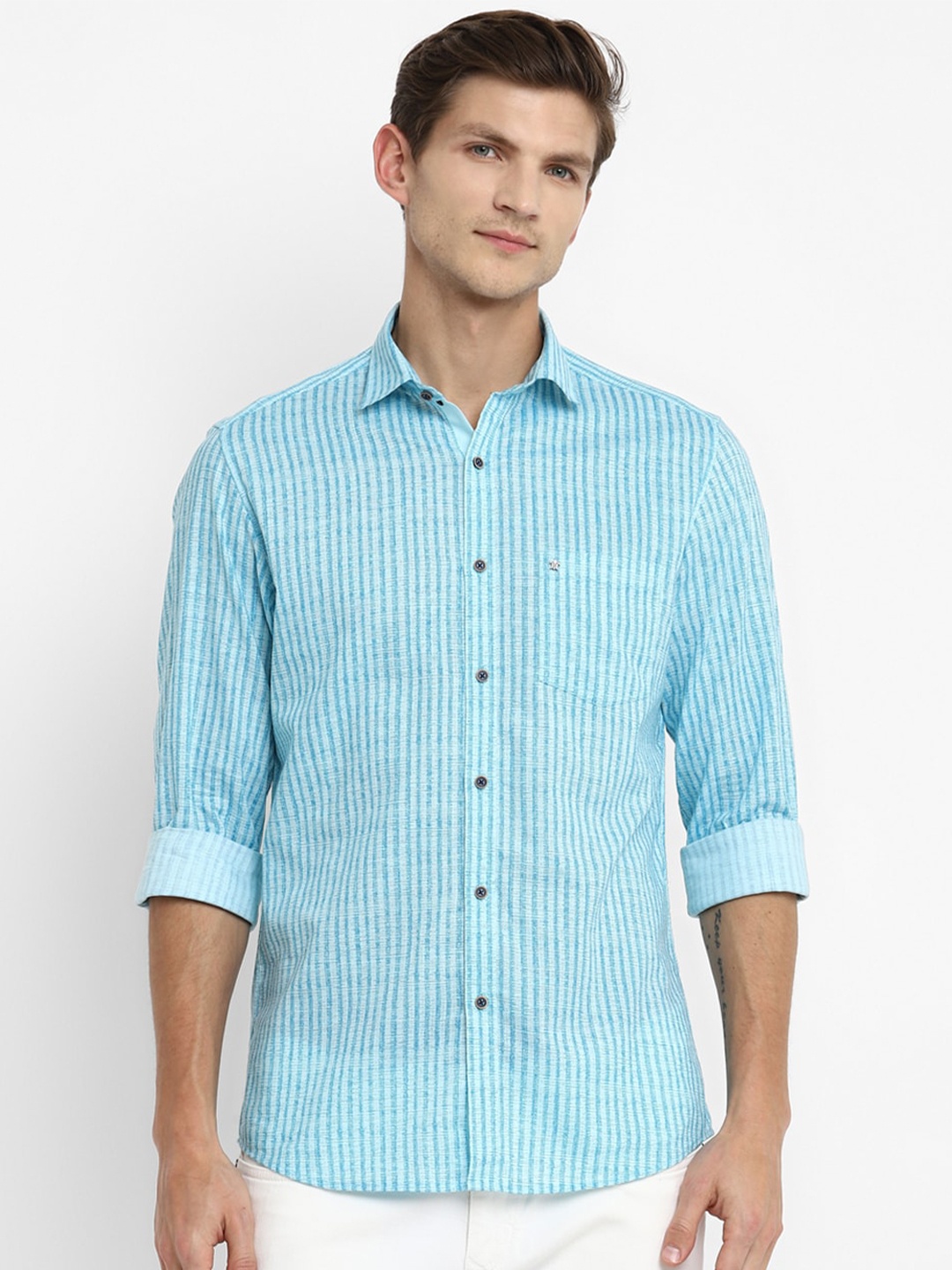 

Turtle Men Blue Slim Fit Striped Casual Shirt