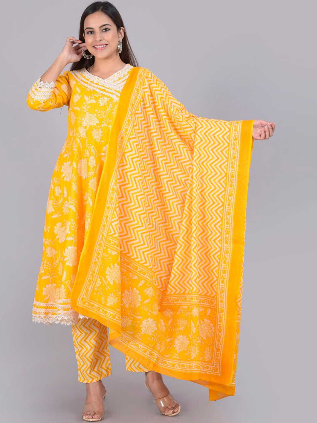 

Senyora Women Yellow Printed Angrakha Pure Cotton Kurti with Trousers