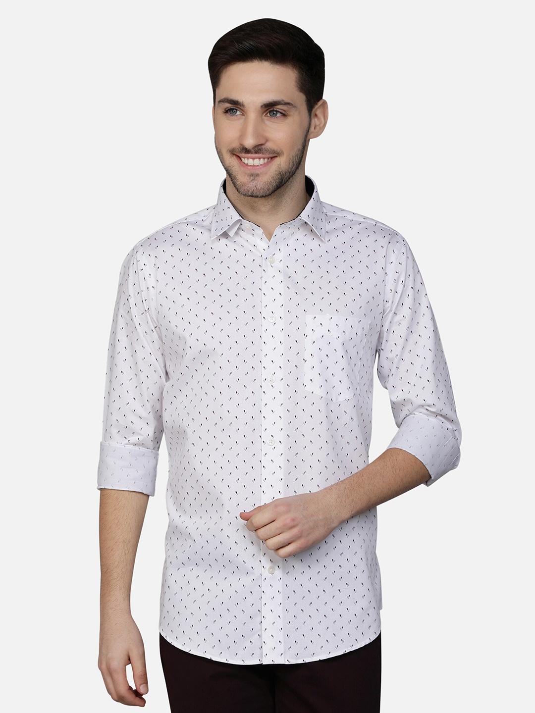 

Callino London Men White & Black Standard Printed Cotton Casual Shirt