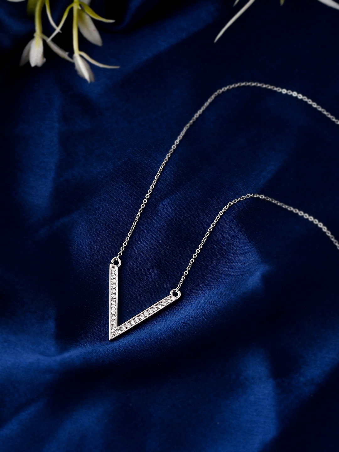 

AQUASTREET Silver-Toned V Geometric Crystal Pendant Necklace