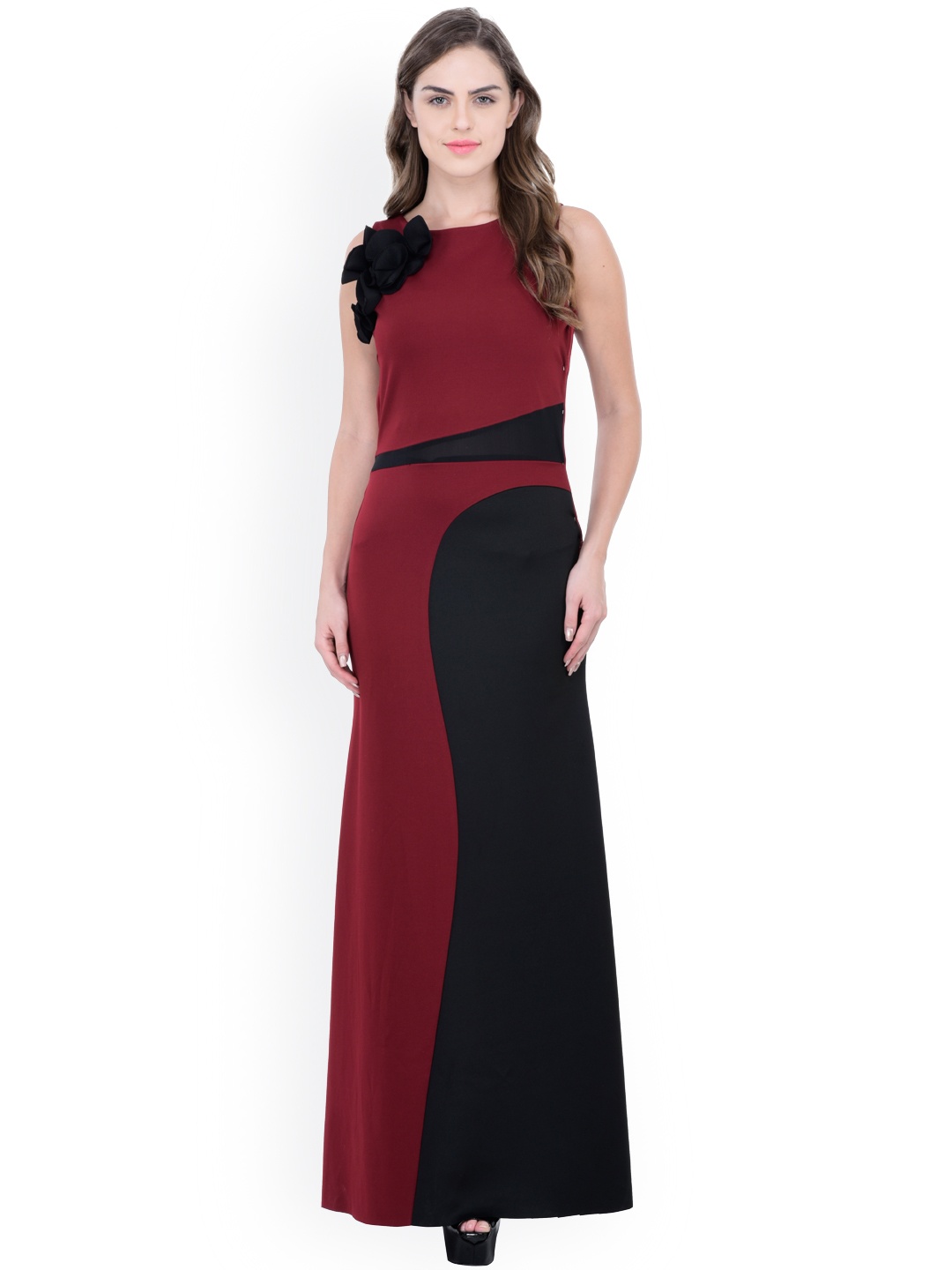 

Athena Women Maroon & Black Colourblocked Maxi Dress