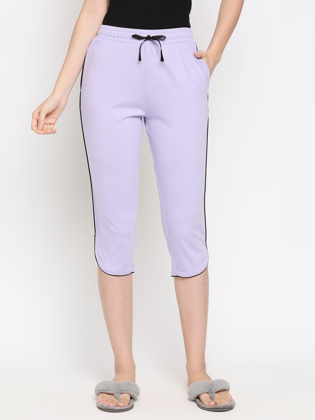 

XIN Women Lavender Cotton Capris