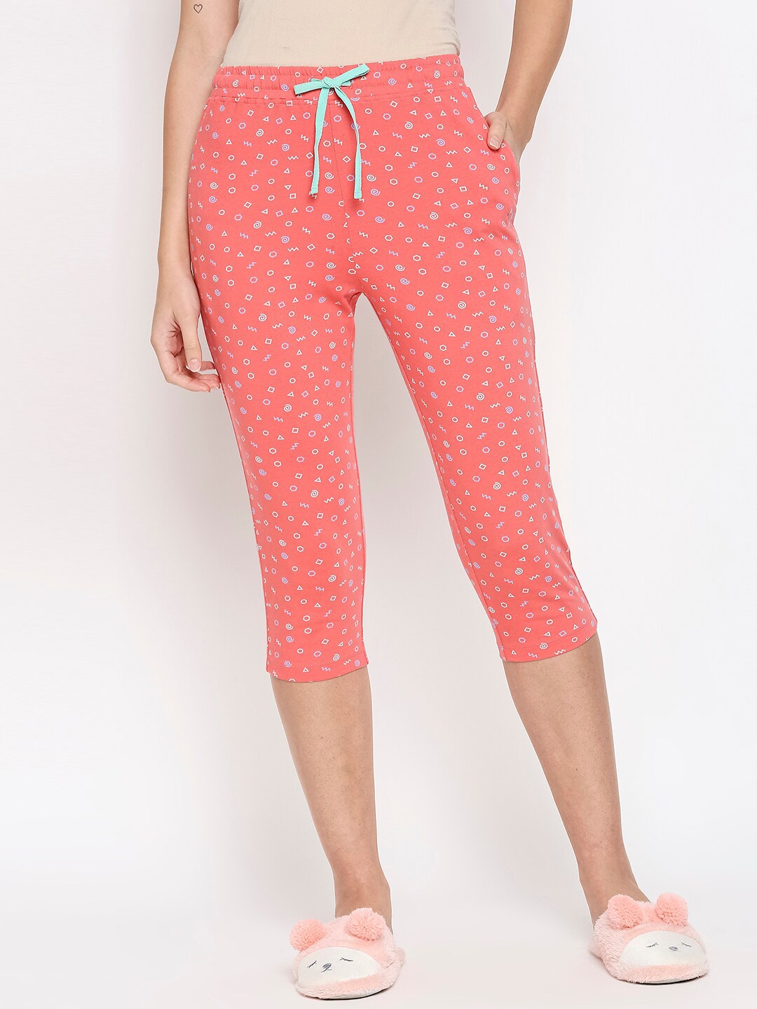 

XIN Women Coral & Sea Green Printed Capris
