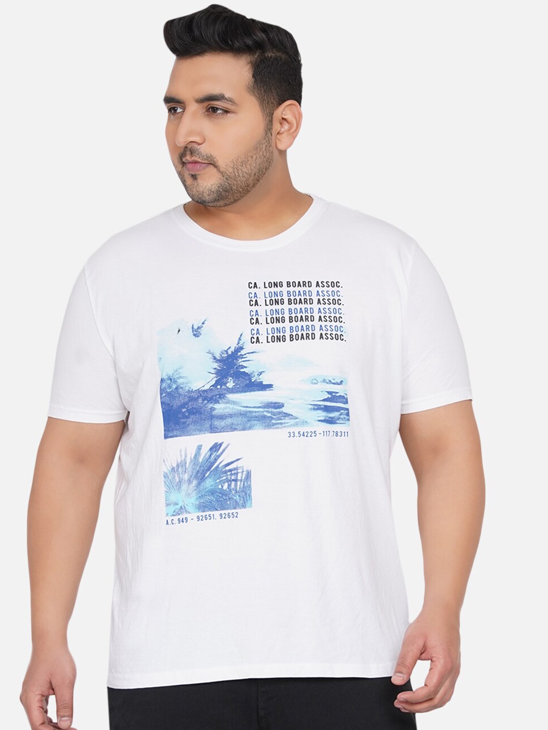 

Santonio Men White & Blue Printed Pure Cotton T-shirt