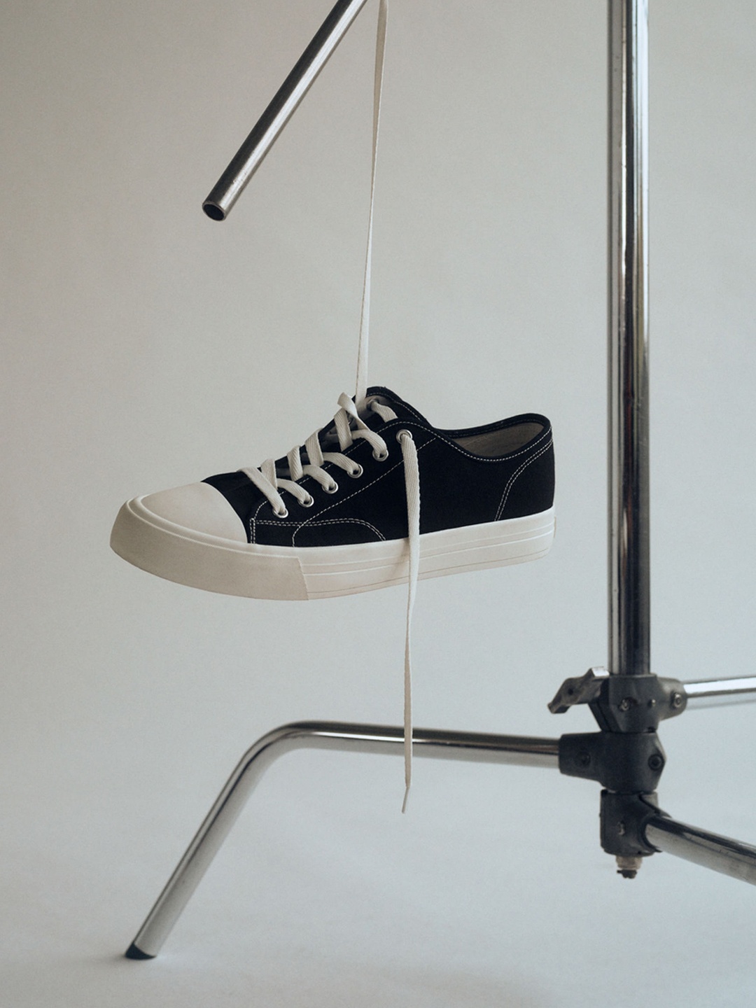 

H&M Men Canvas Trainers, Black