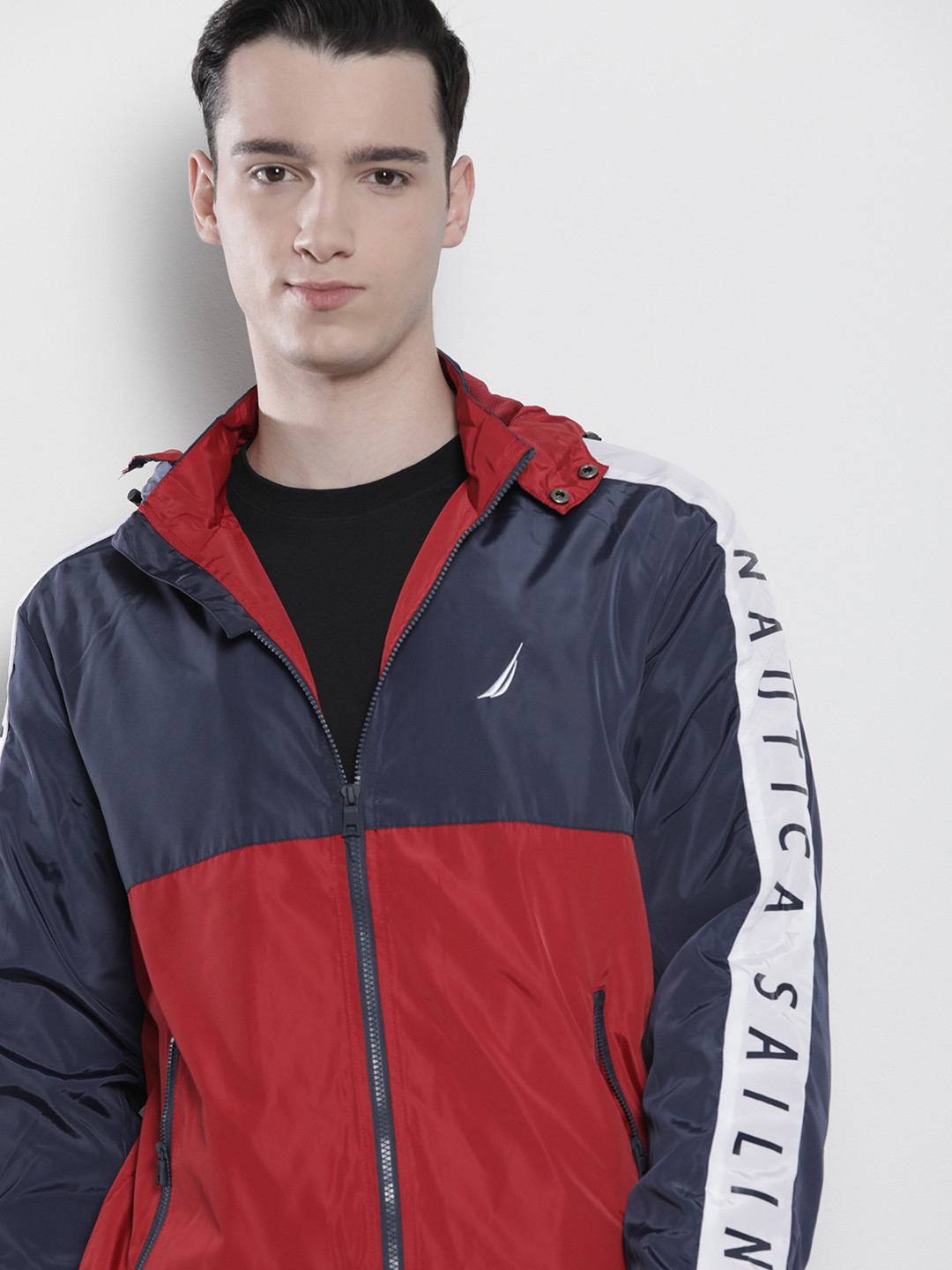 

Nautica Men Colourblocked Sporty Jacket With Detachable Hood, Navy blue