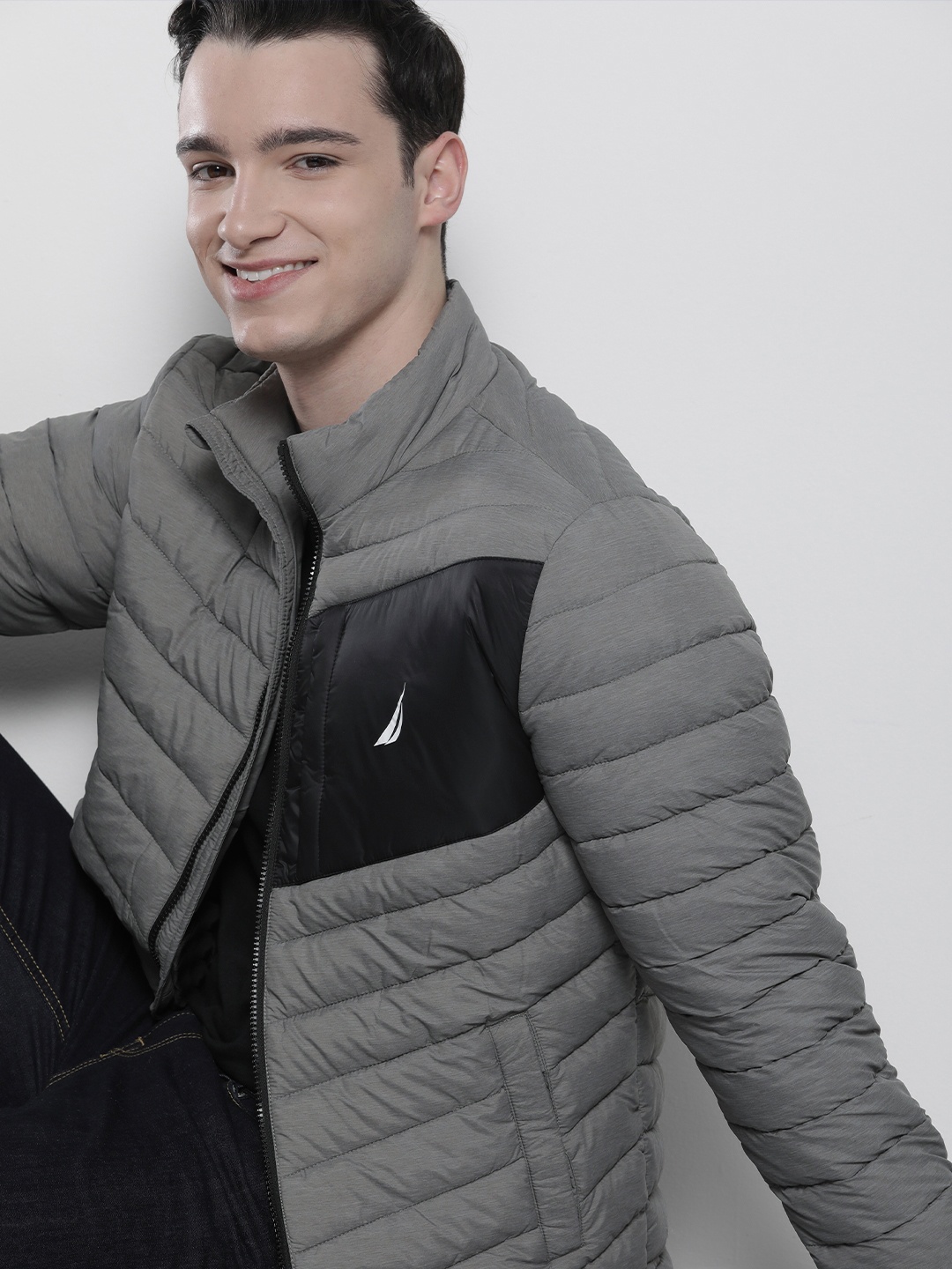 

Nautica Men Colourblocked Puffer Jacket, Grey