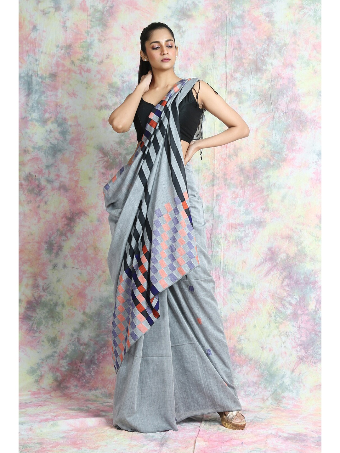 

Arhi Grey & Black Cotton Blend Saree With Checked Border