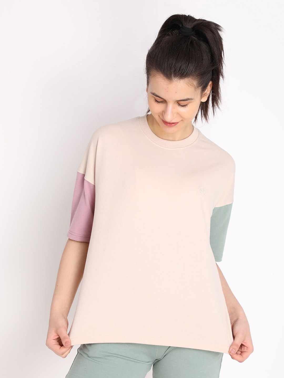 

CHKOKKO Women Beige & Pink Regular Fit T-shirt