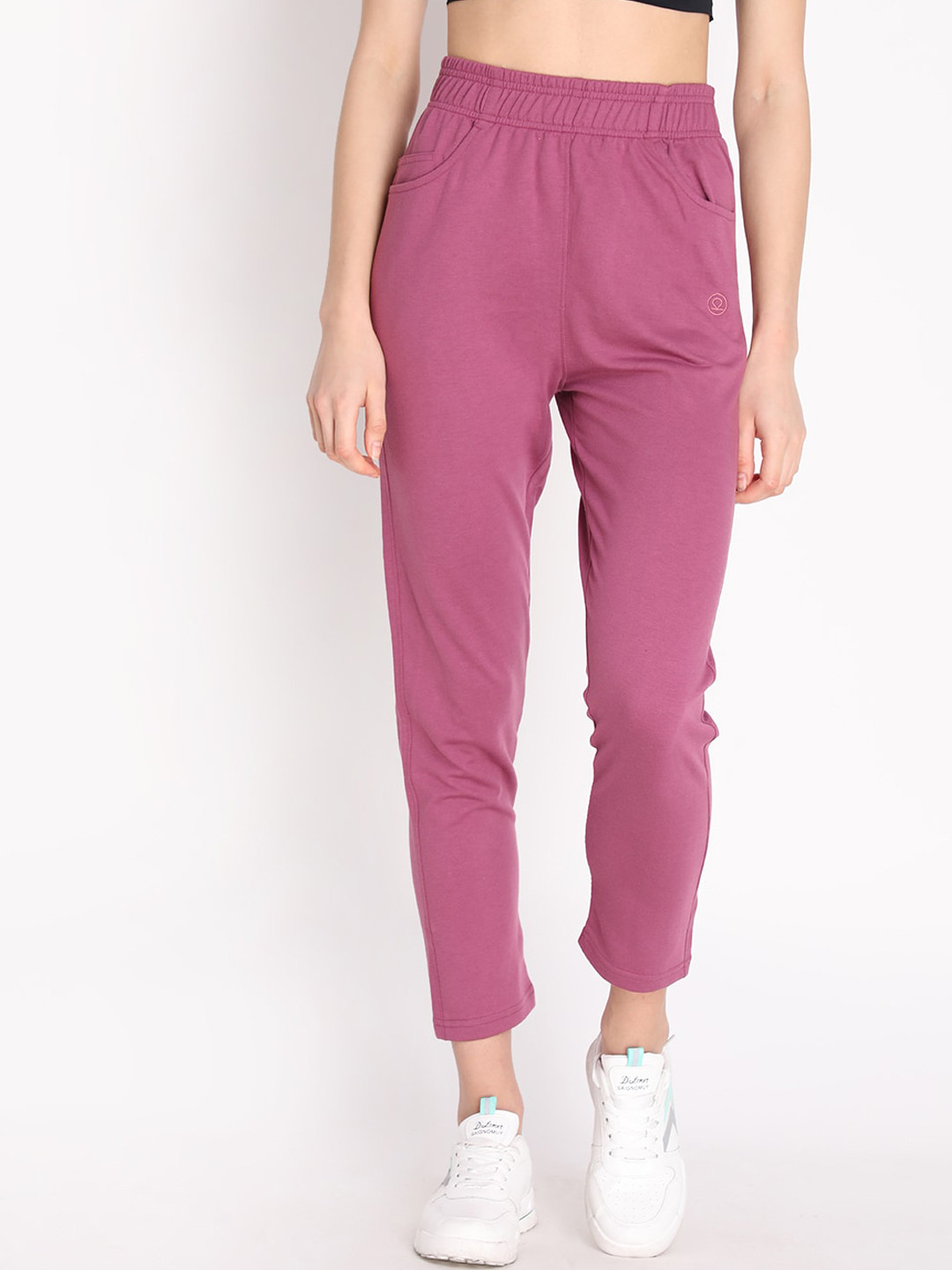 

CHKOKKO Women Pink Solid Cotton Track Pant