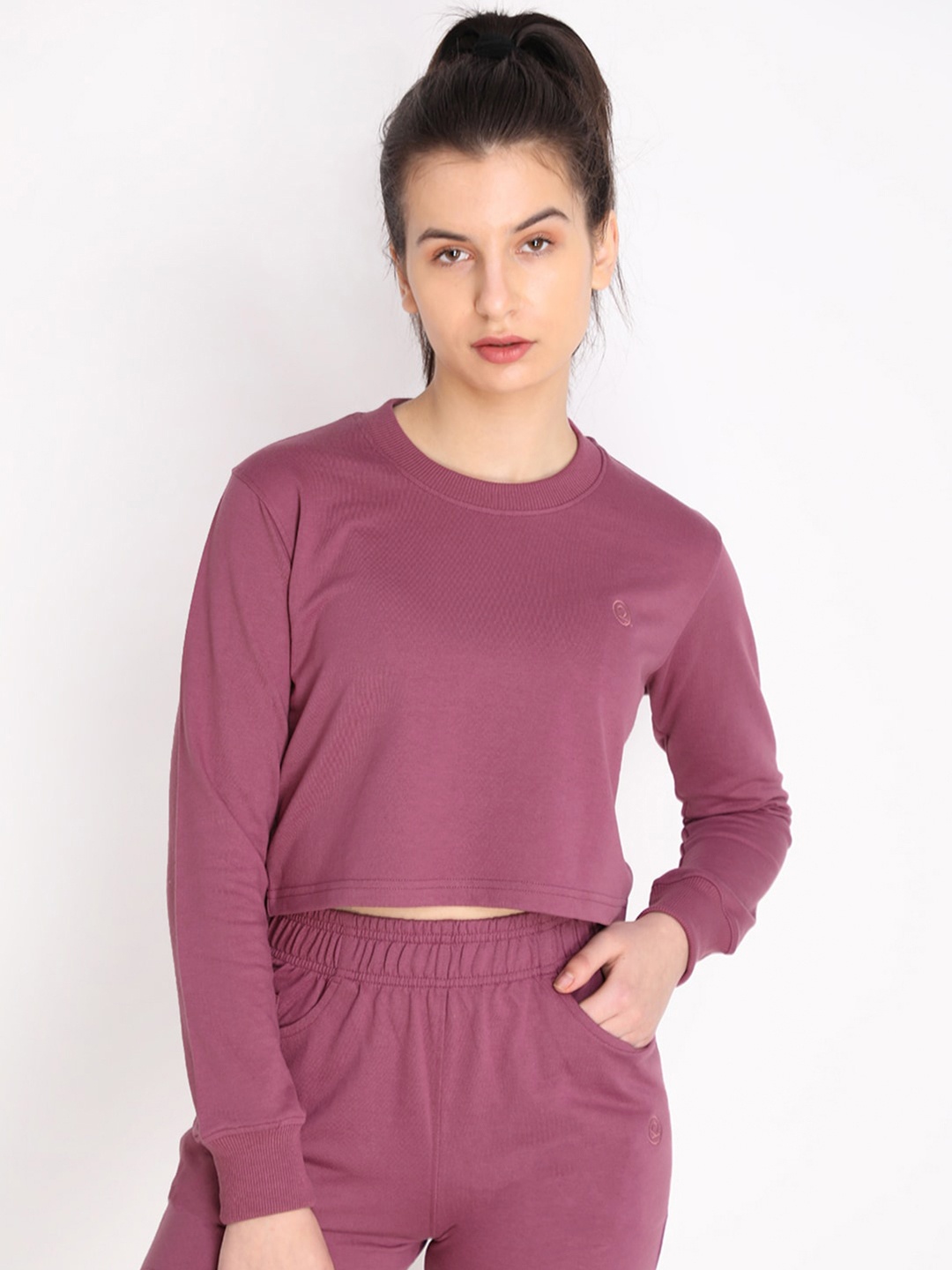 

CHKOKKO Women Pink Solid Round Neck Regular Crop Top